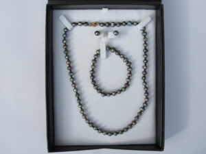 Black Pearl Boxed Jewellery Set