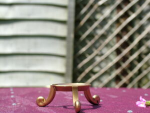 Gold Plastic Egg / Sphere Stand