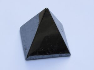 Hematite Pyramid 50 x 50 mm