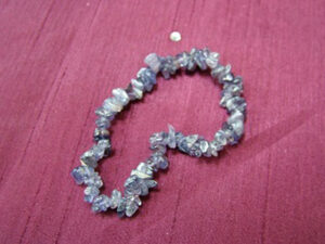 Iolite Gemchip Bracelet