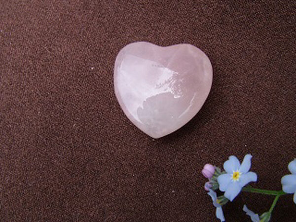 Rose Quartz Small Heart - Image 4