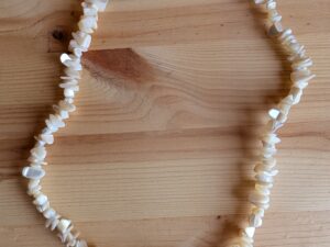 Mother of Pearl 20 inch Gemchip Necklace